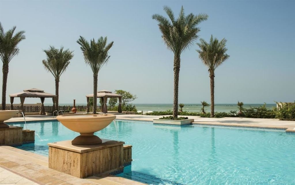 pools-outdoor-pool