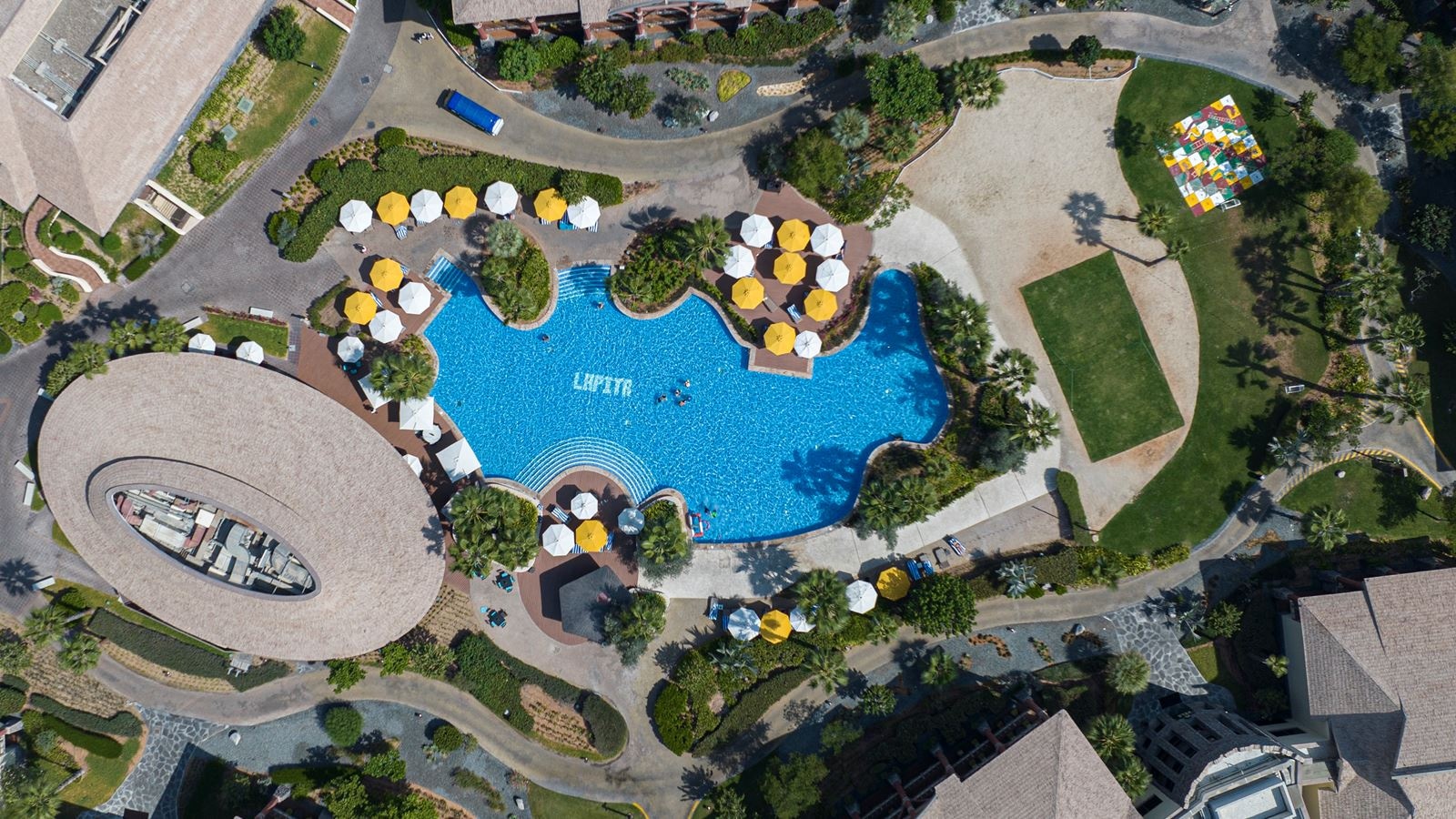 pools-outdoor-pool