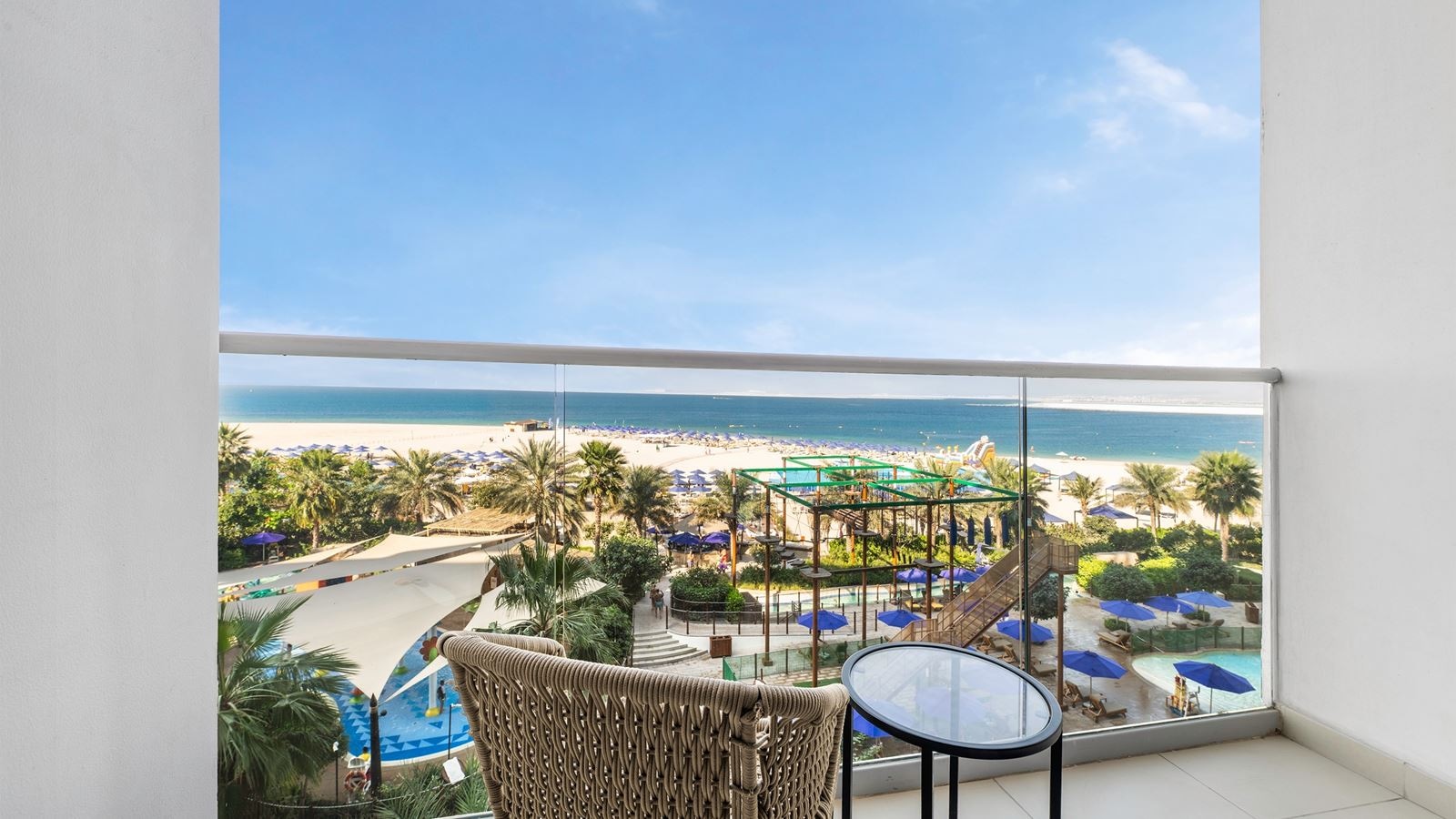 rooms-family-room-sea-view-double-double