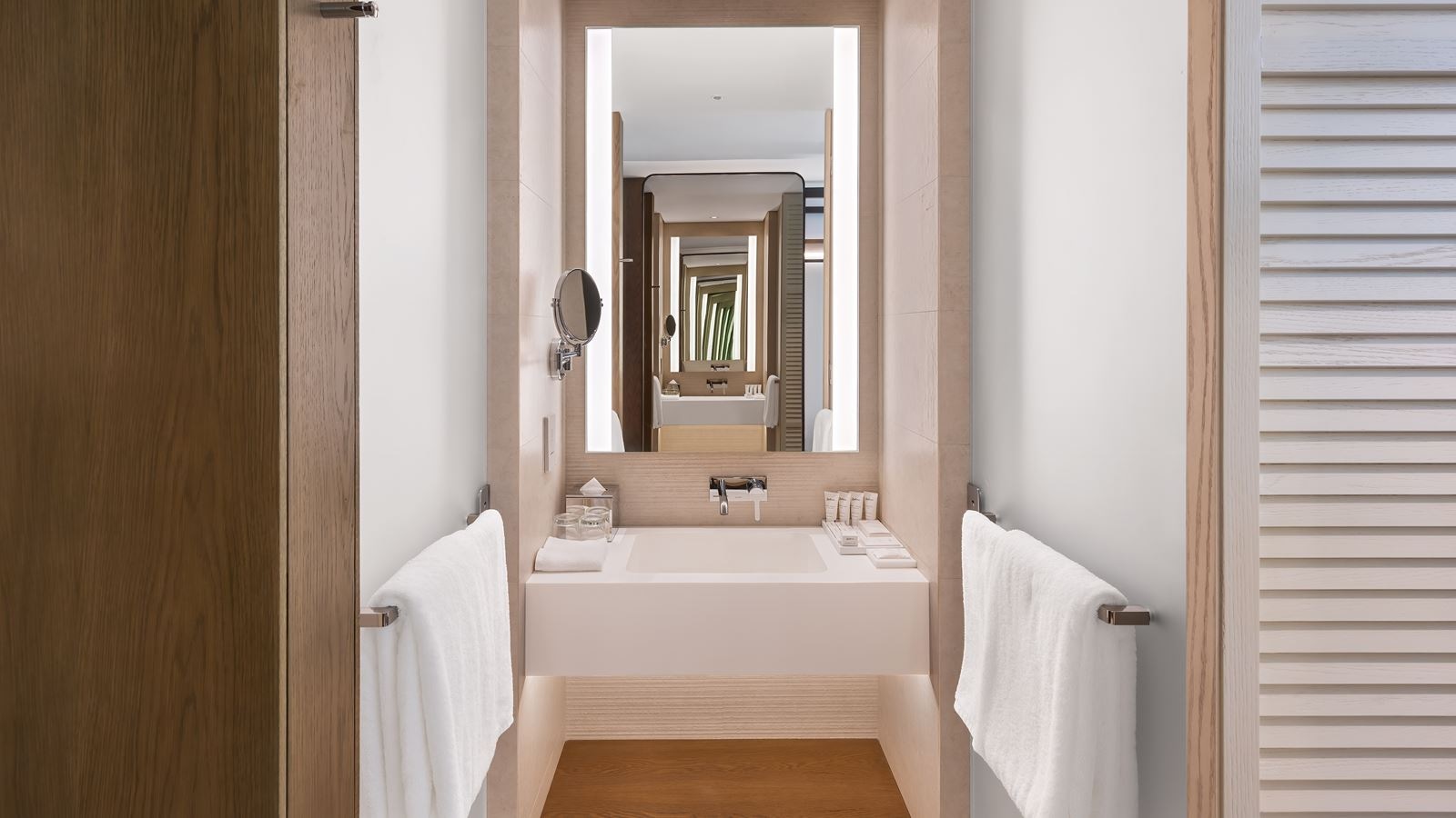 rooms-superior-room-partial-sea-view