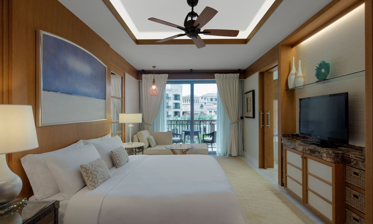 rooms-superior-room