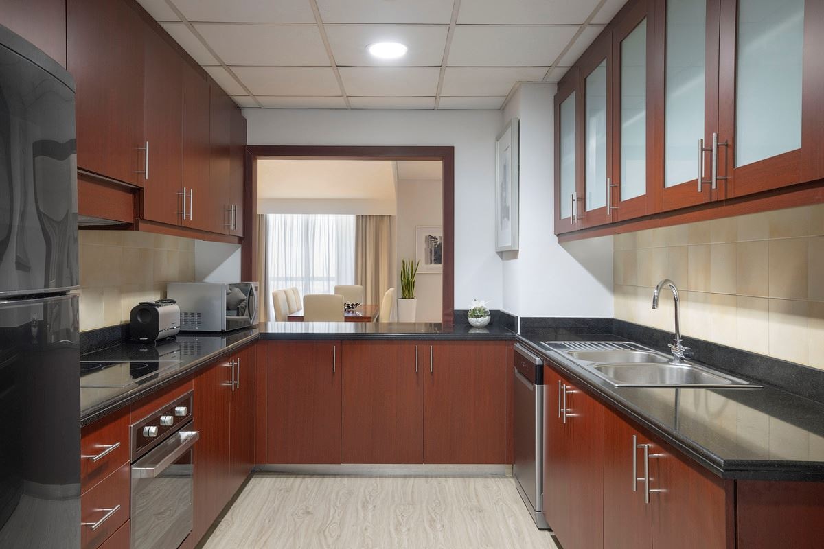 rooms-three-bedroom-family-suite-sea-view-with-balcony