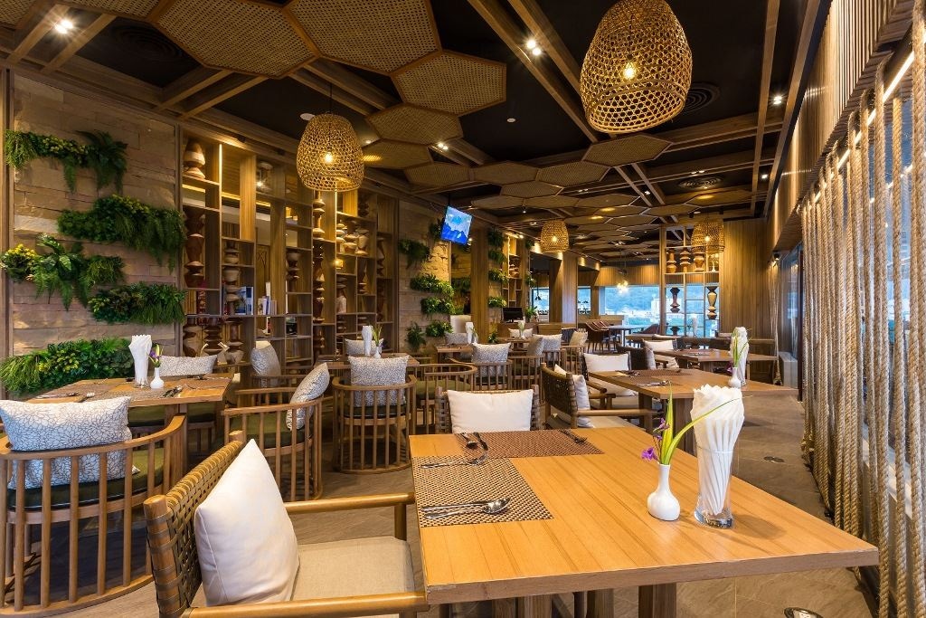 restaurants-cross-way-restuarant