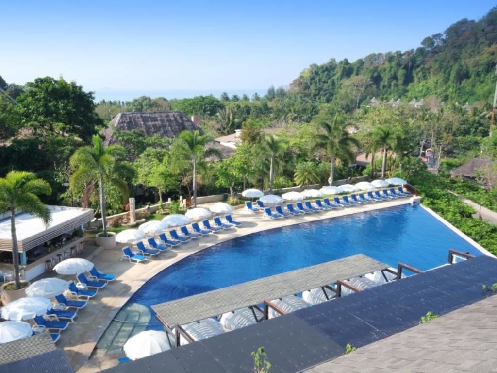 pools-outdoor-pool