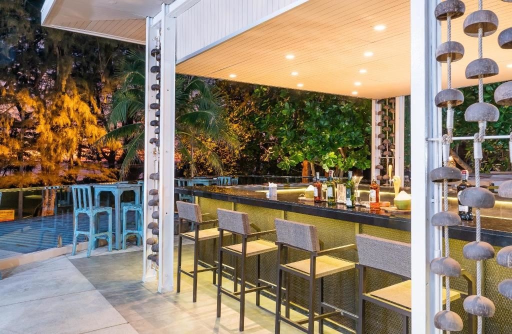 bars-pool-bar