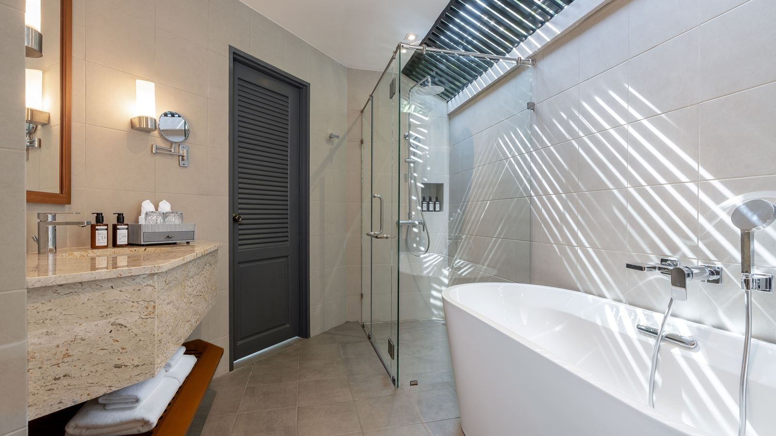 rooms-pool-villa