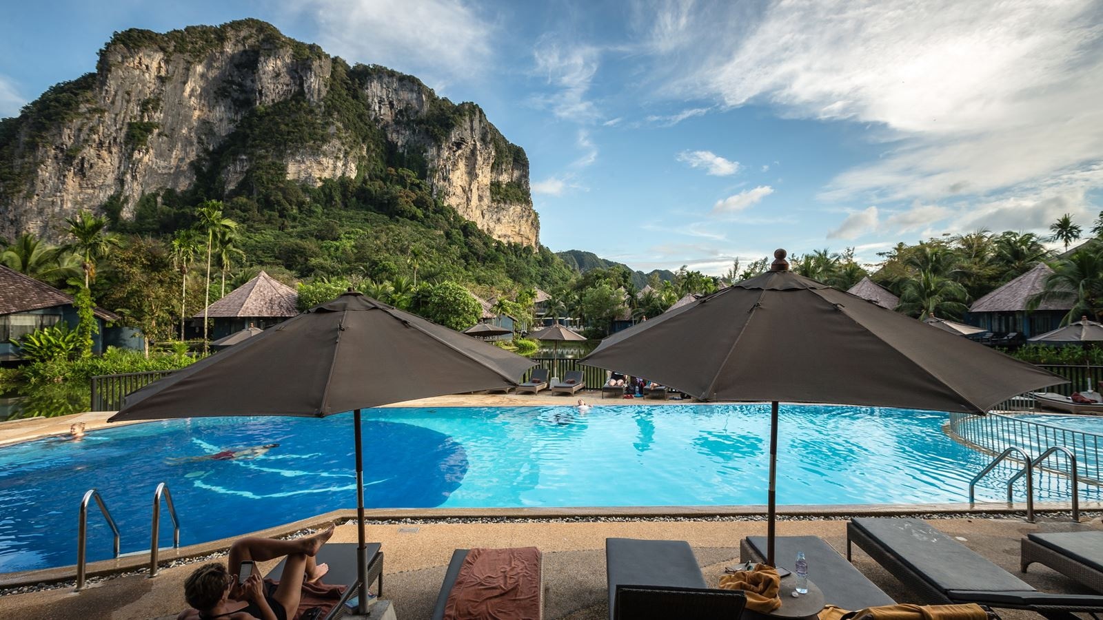 pools-outdoor-pool