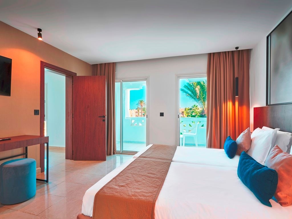 rooms-suite-room