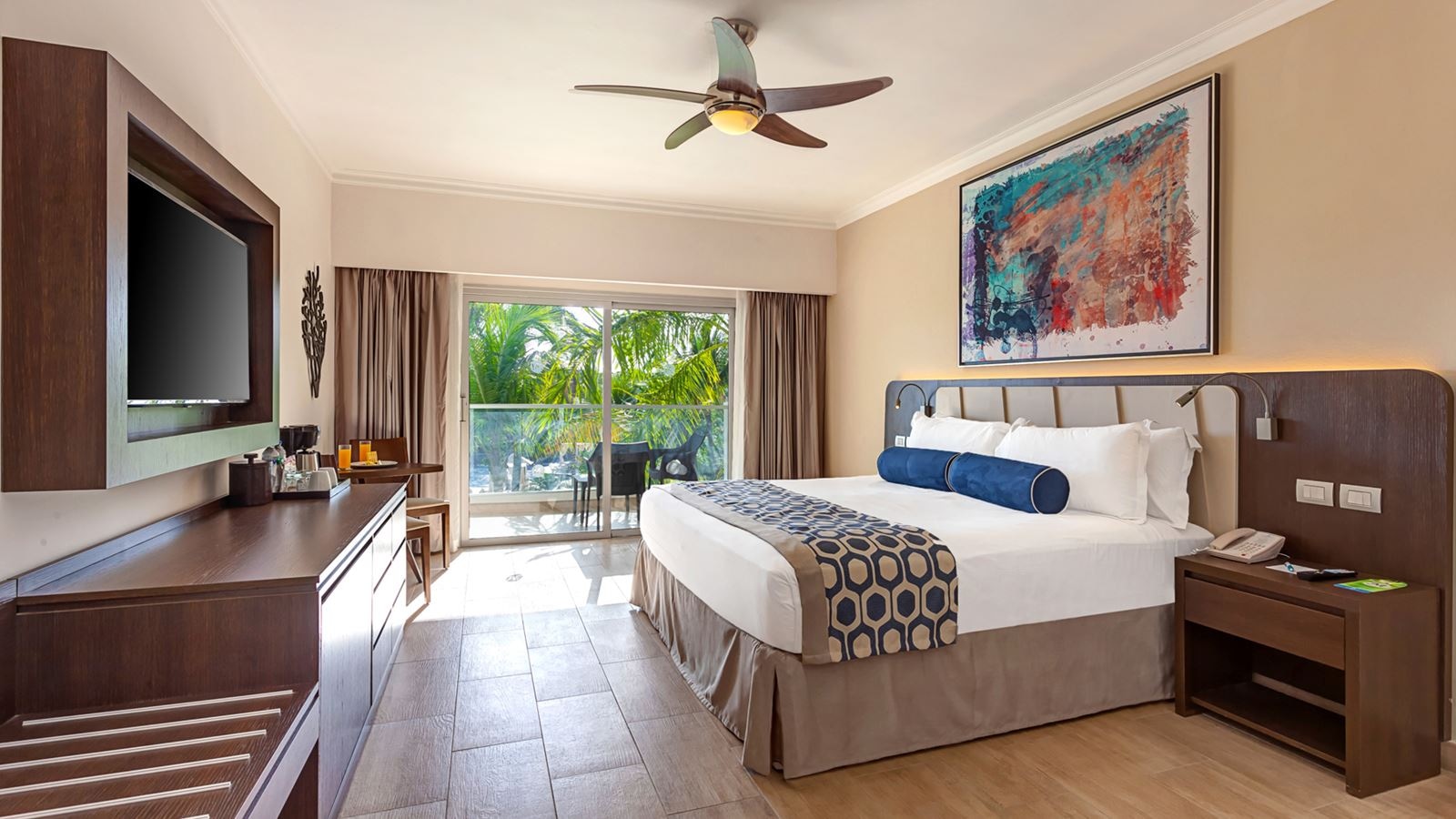 rooms-luxury-room