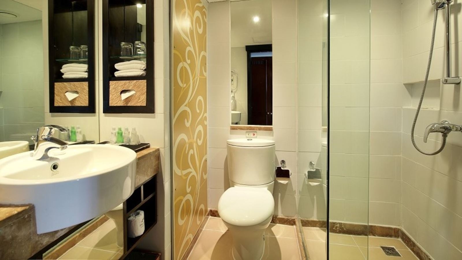 rooms-superior-room