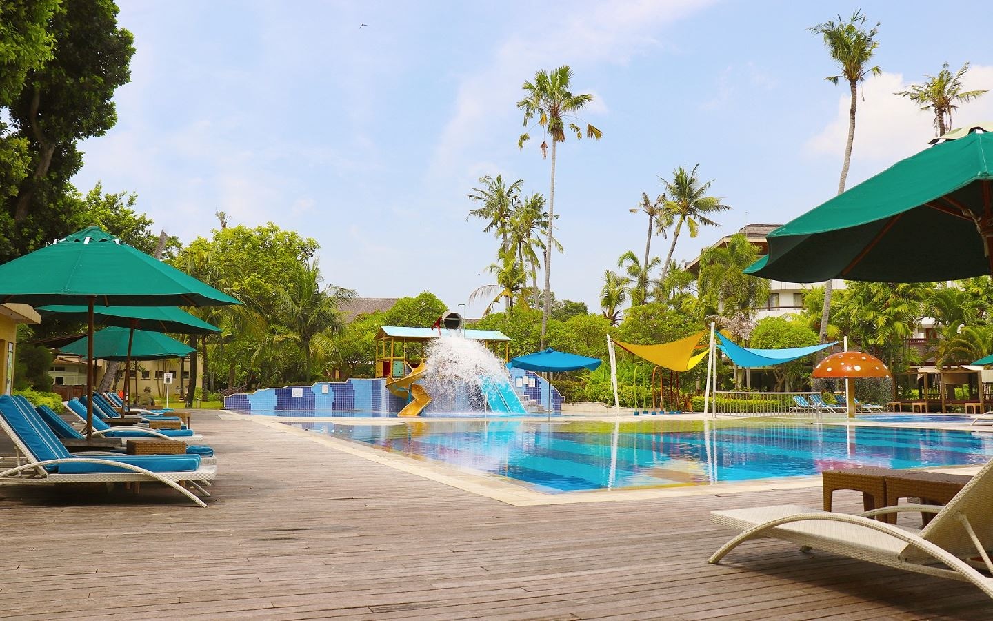 pools-outdoor-pool