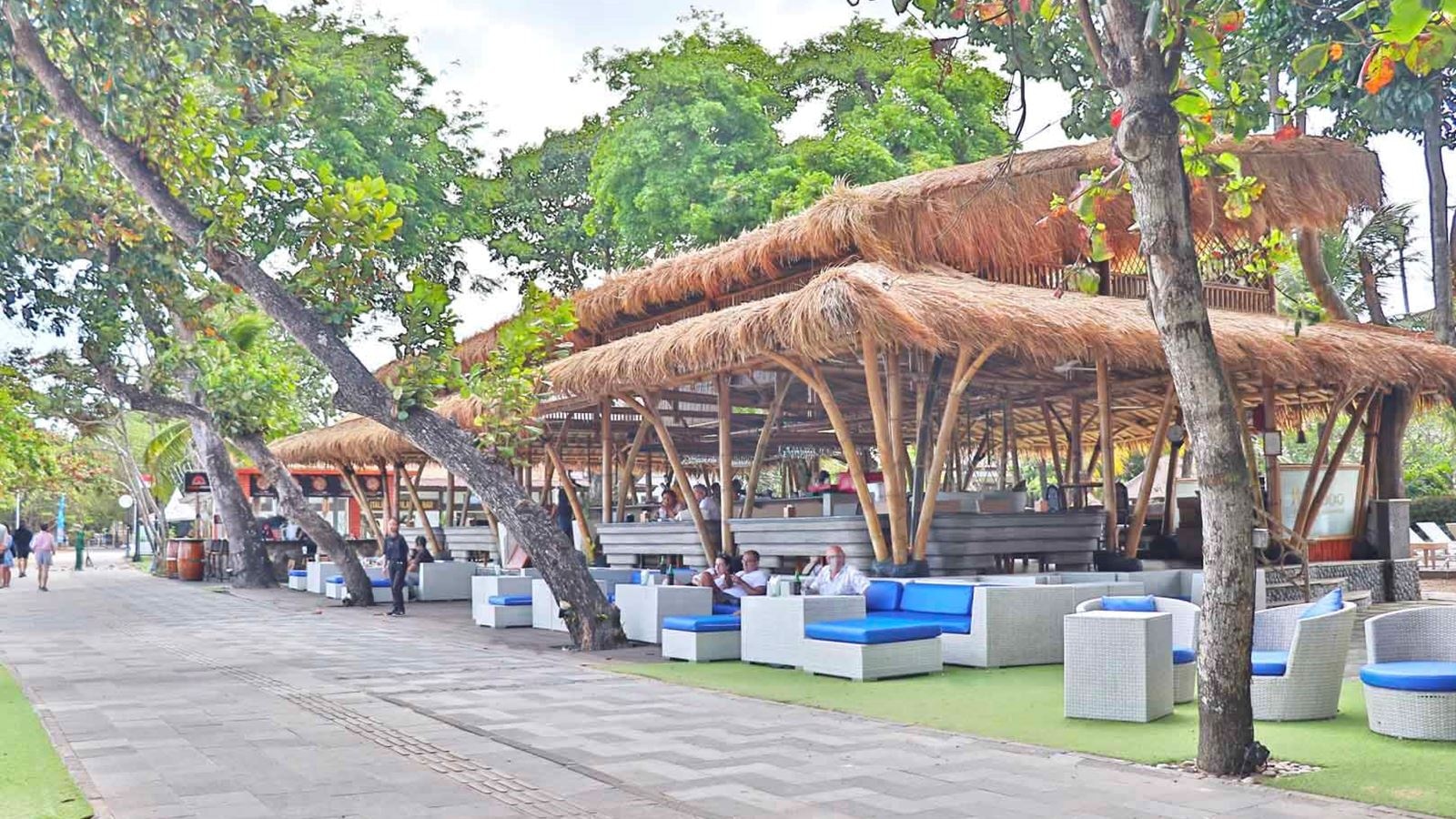 bars-bamboo-bar-and-lounge