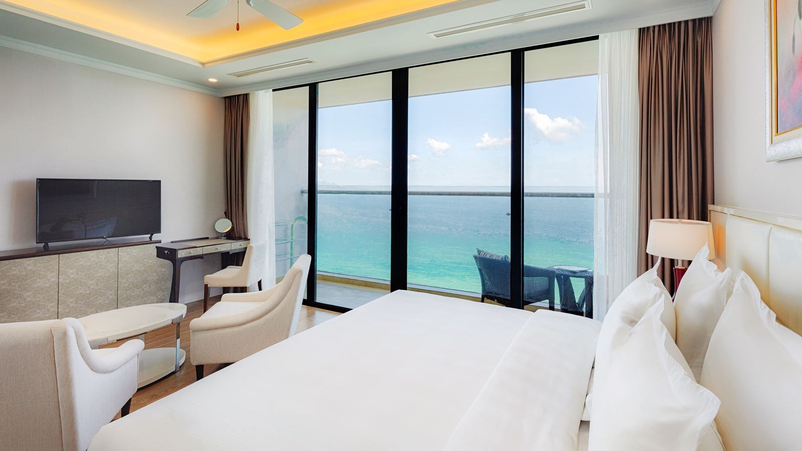rooms-studio-oceanfront