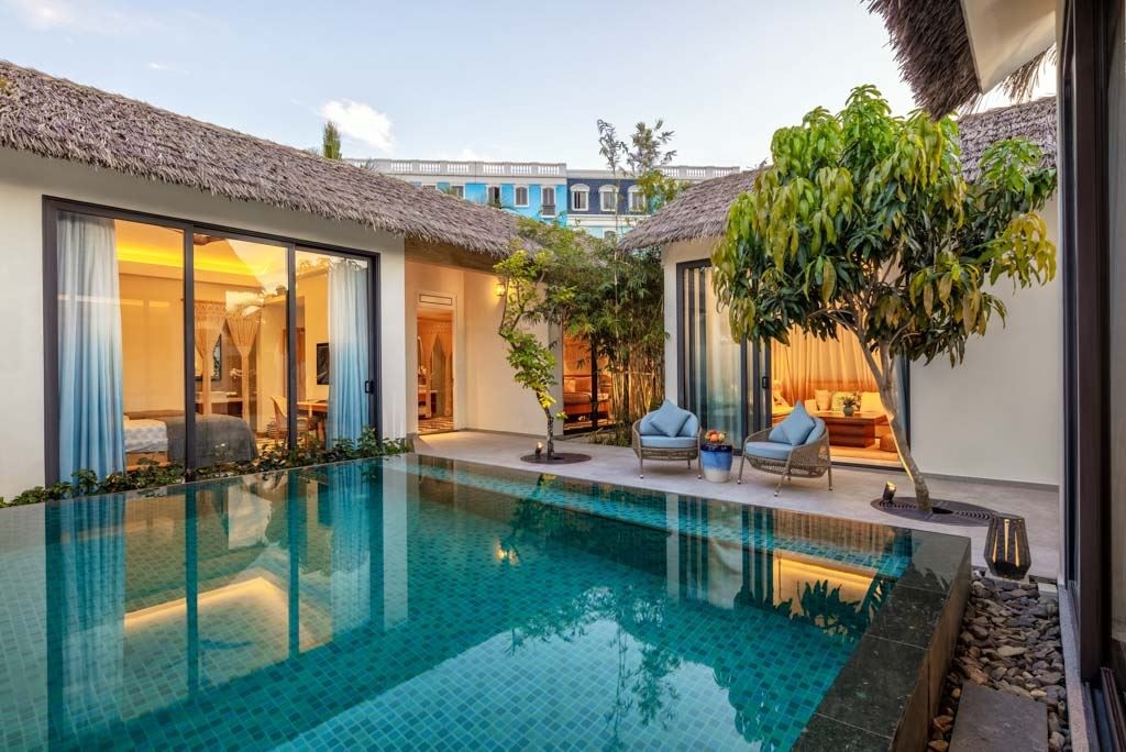rooms-2bedroom-garden-pool-villa-no-extra-bed