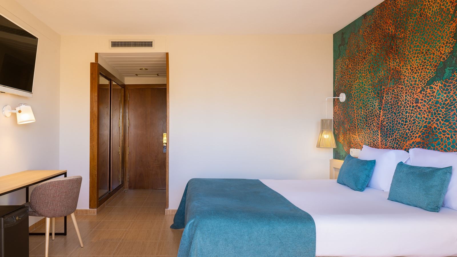 rooms-superior-twin-sea-view-room-balcony-or-terrace