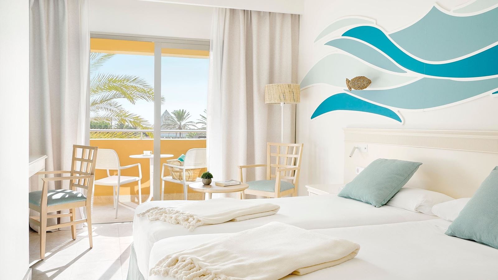 rooms-family-suite-sea-view