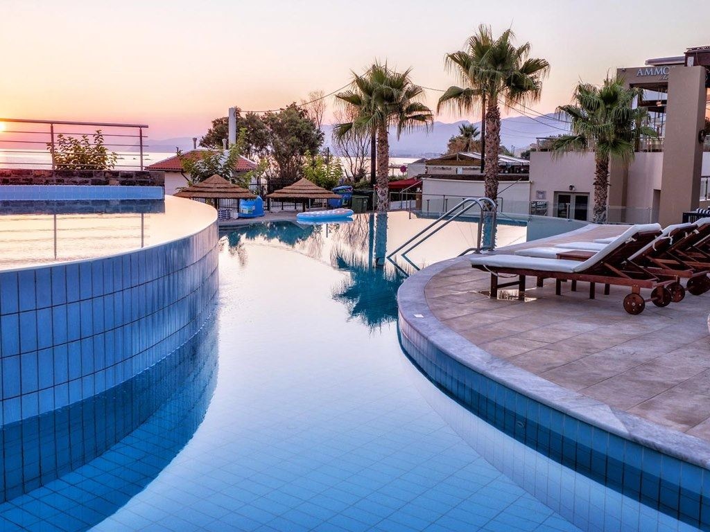 pools-outdoor-pool