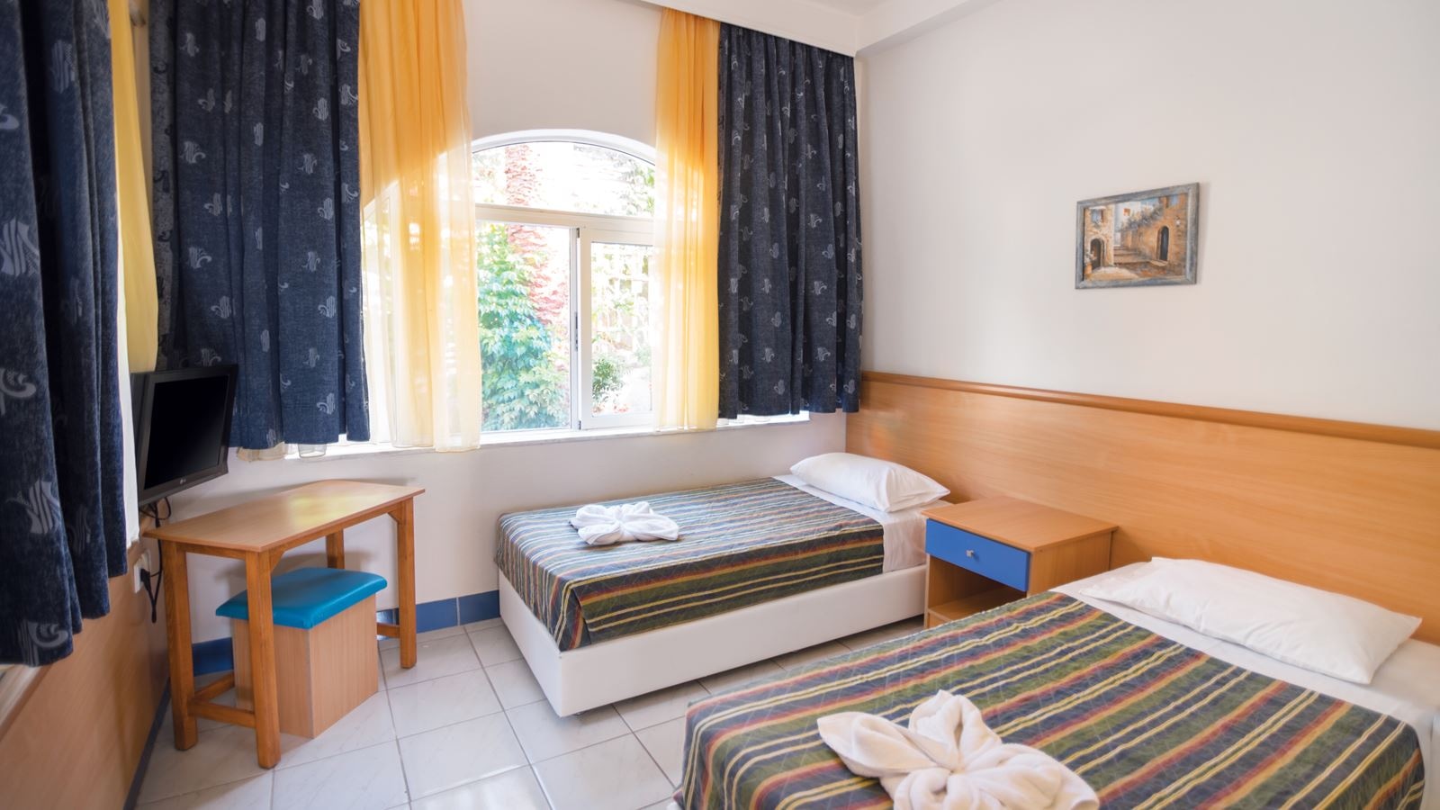 rooms-family-room