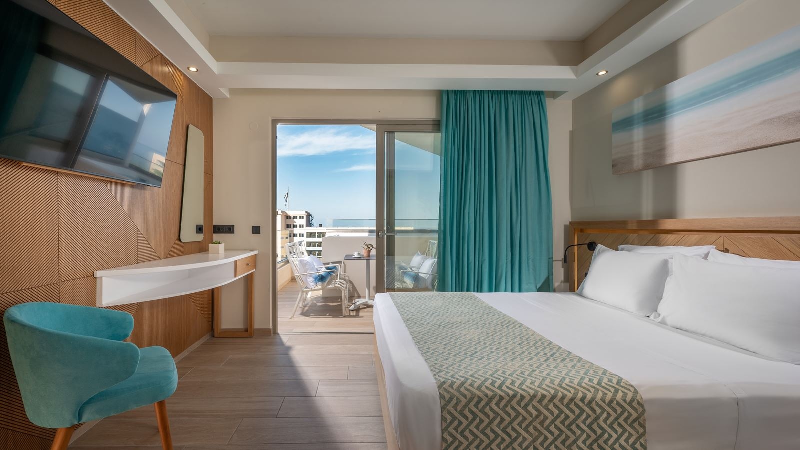 rooms-suite-with-outdoor-hottub-land-view-4-pax