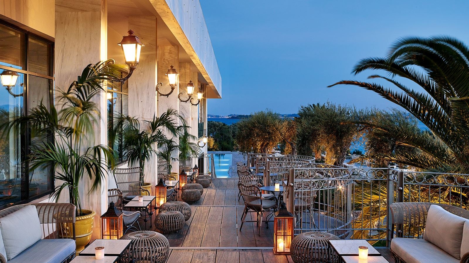bars-alkinoos-lobby-bar