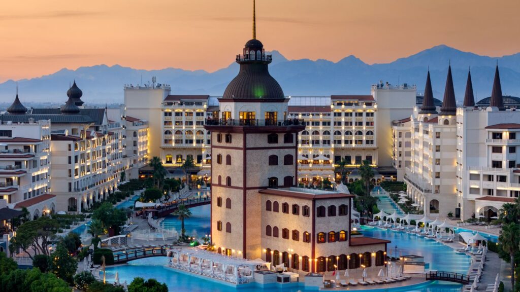 Titanic Mardan Palace. Hotel w Turcji