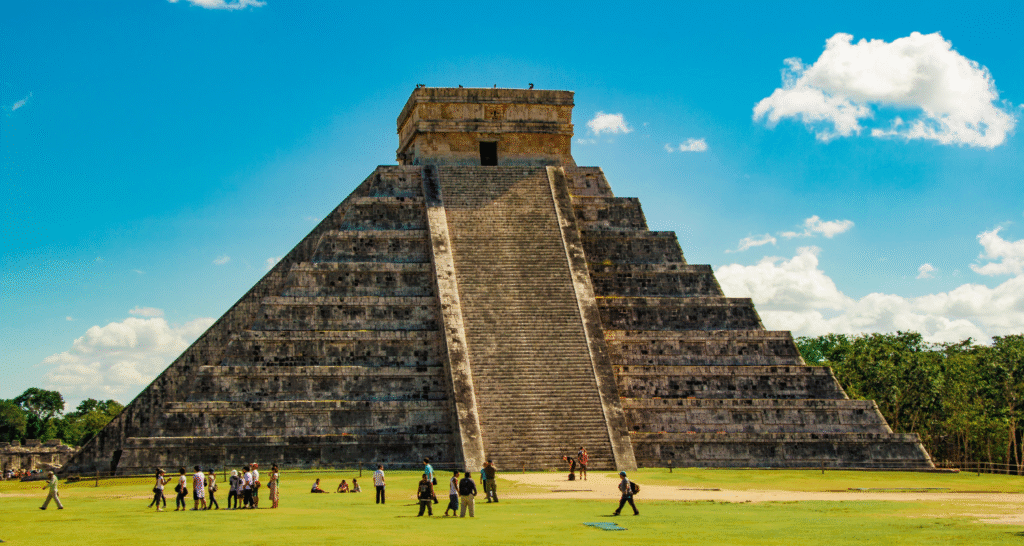 Piramida Kukulkana w Chichén Itzá – słynna świątynia Majów w Meksyku.