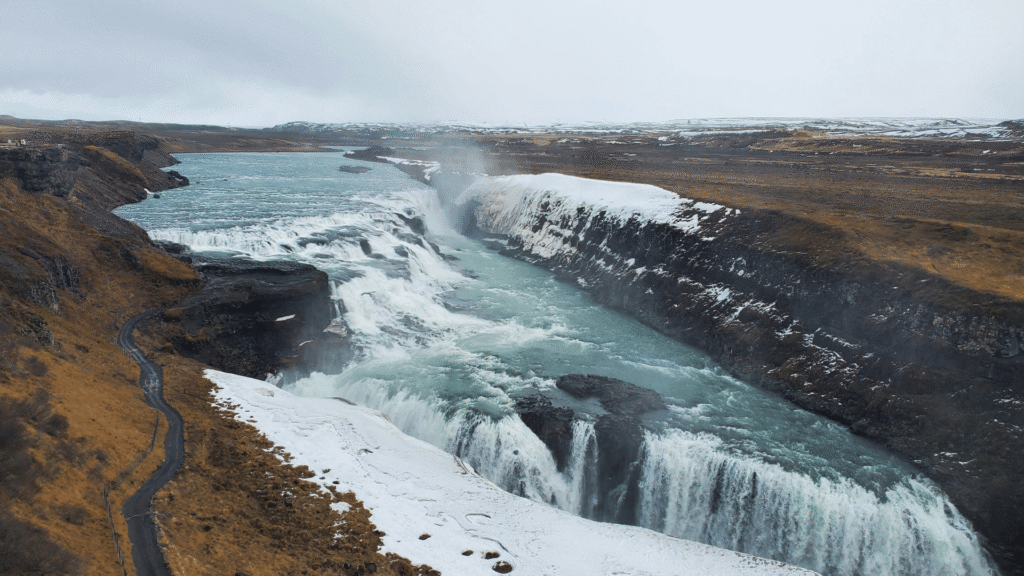Islandia natura – wodospad Gullfoss na Złotym Kręgu, słynne atrakcje Islandii