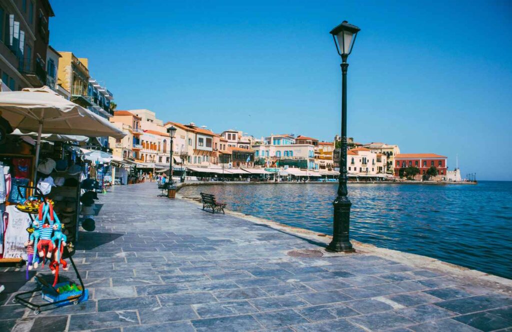 Chania na Krecie z widokiem na wenecki port